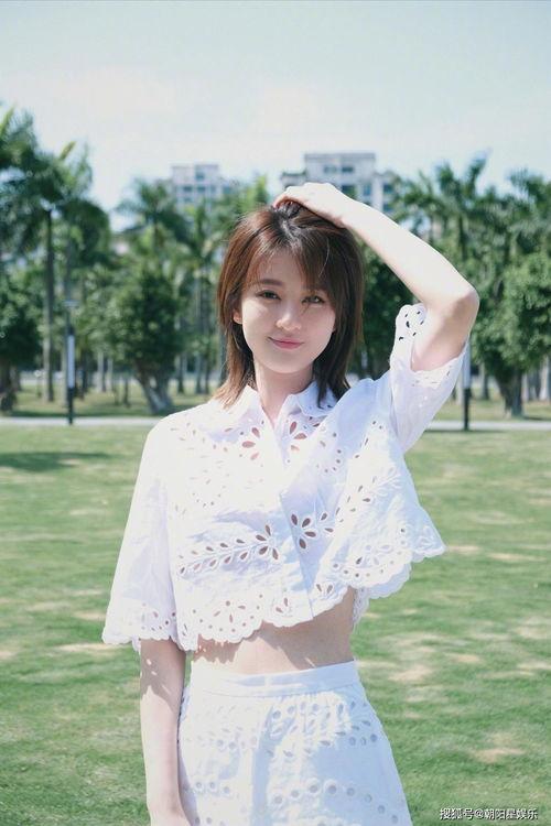 娱乐吃瓜酱岗位装大人