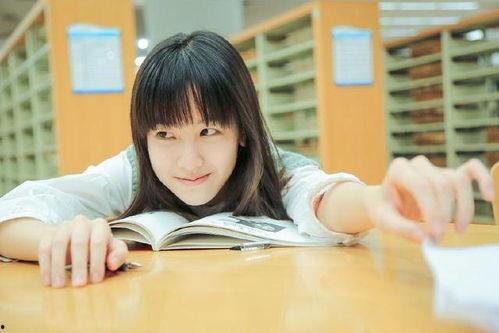 娱乐吃瓜酱可爱的女儿,可爱女儿萌态十足，萌化网友心